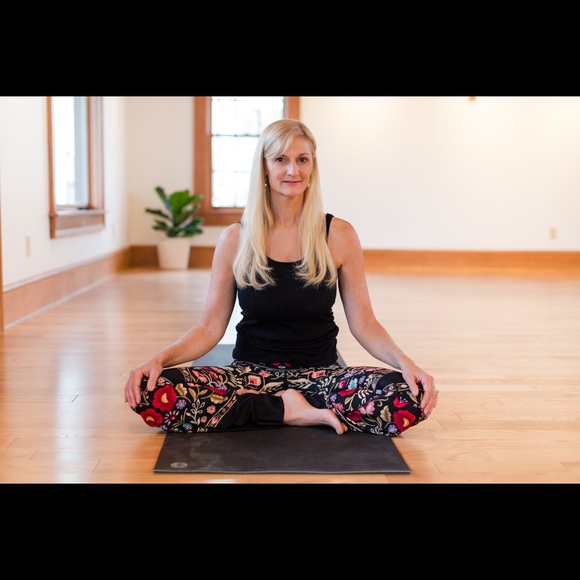 Meet your Posher, Susan - Picture 1 of 2